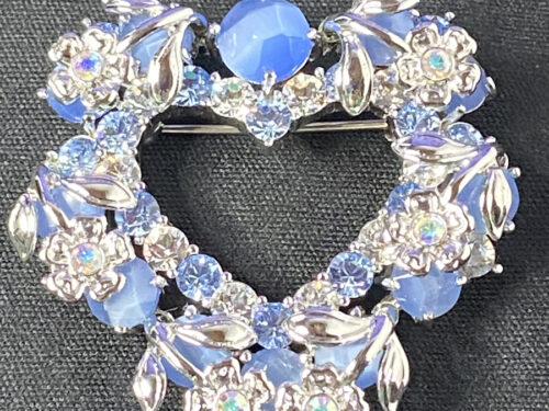 Vintage Signed Butler Blue Cat's Eye Heart Brooch